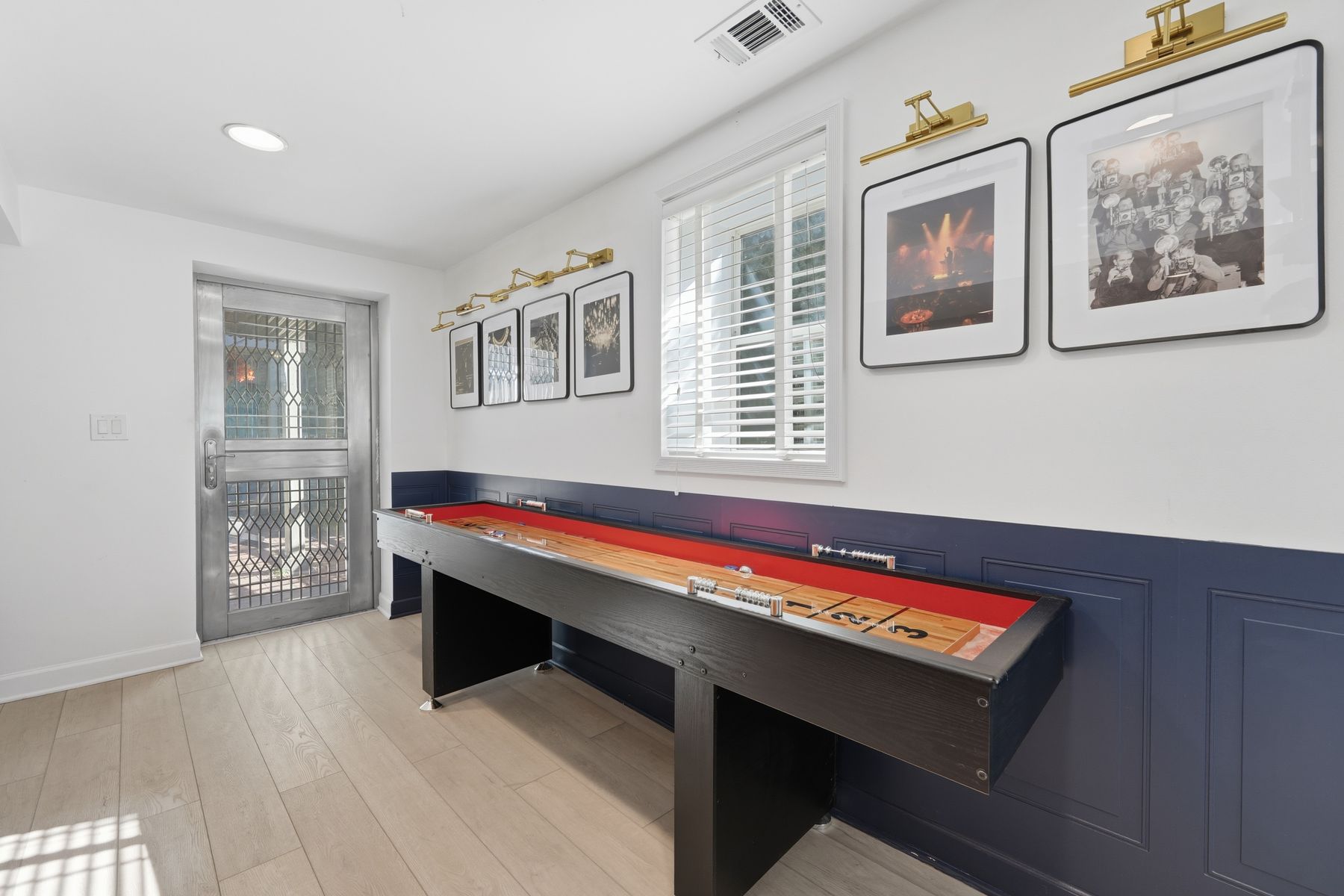 Game room, Wicker Park
